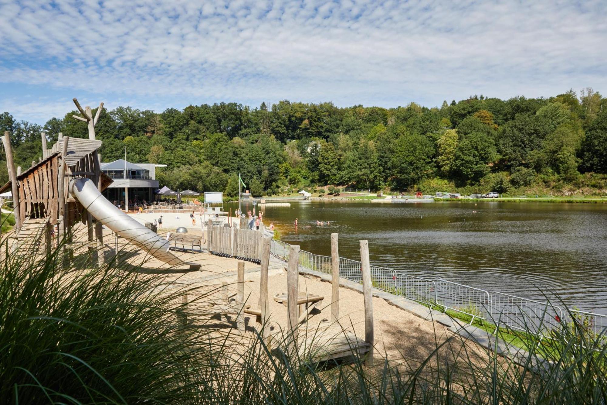 Hillview Resort Grandvoir Neufchâteau Zewnętrze zdjęcie